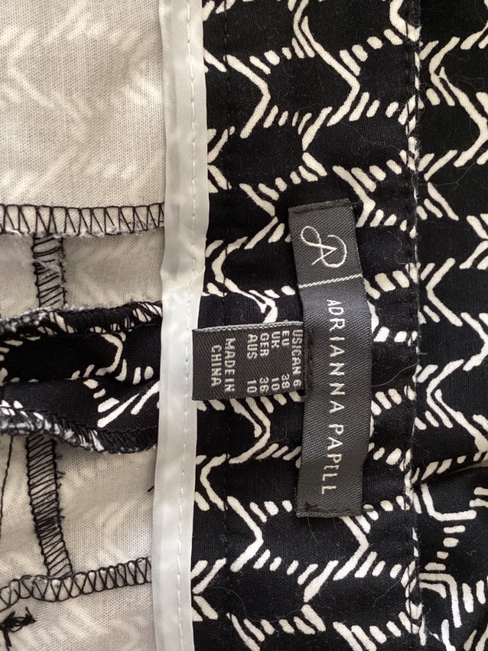 ADRIANNA PAPELL - BLACK WHITE COTTON PANTS - SIZE 6 - Picture 7 of 9